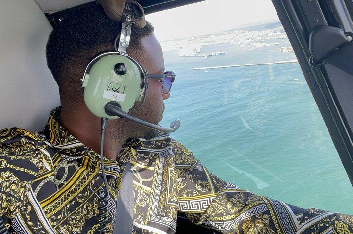 Helicopter Tour: Hotel Pickup & drop-off incl. CAPE TOWN