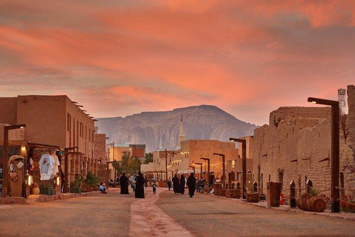 AlUla City Tour–5 Attractions with Pickup& Drop Off-Hotel/Airport