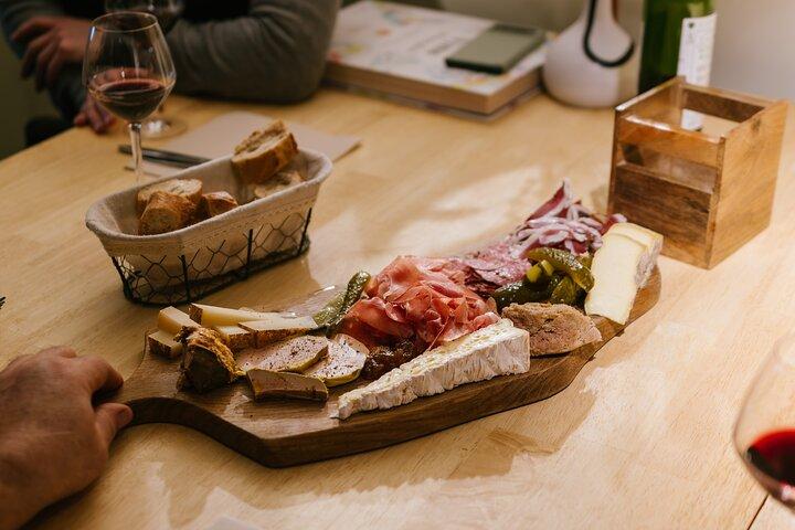 Bordeaux Food and Wine Tour : Authentic Artisan Flavors