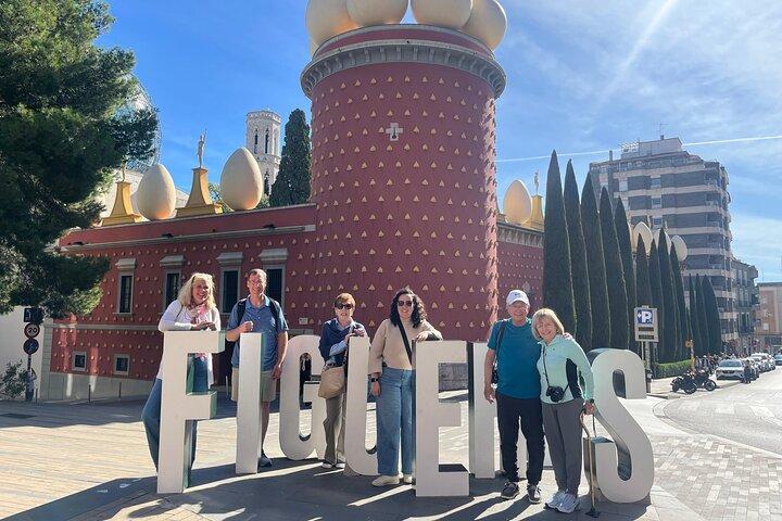 Dali Museum, Figueres & Cadaques Private Tour with Hotel pick-up