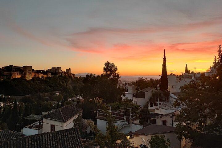 Albaicín and Sacromonte Sunset tour + Flamenco show