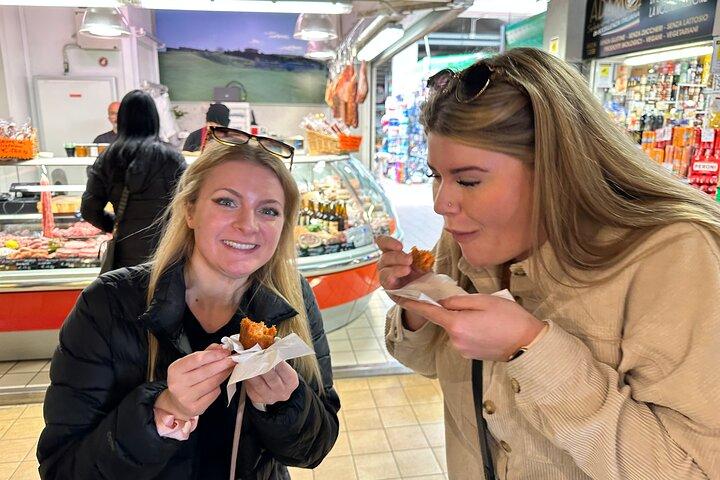 Gourmet Street Food and Guided Sightseeing Tour In Rome
