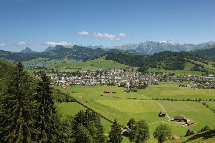 Rapperswil, Cheese, and Lindt Home of Chocolate from Zurich