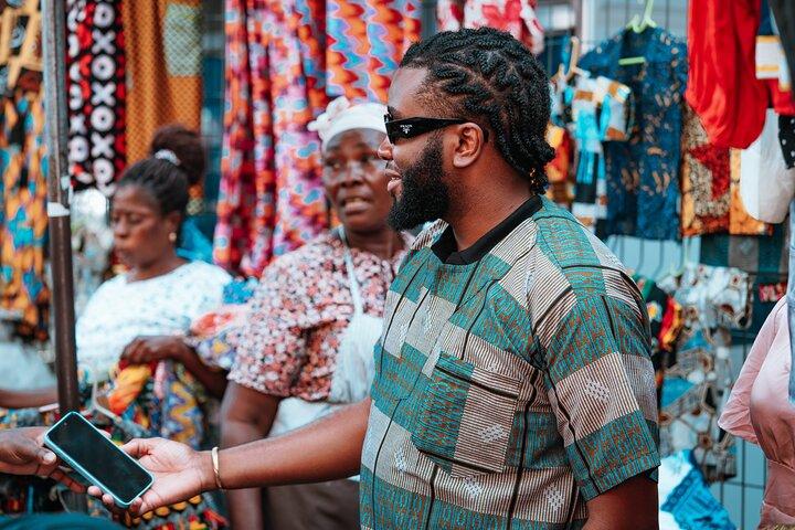 Private Makola Market & Art Centre Sightseeing & Shopping
