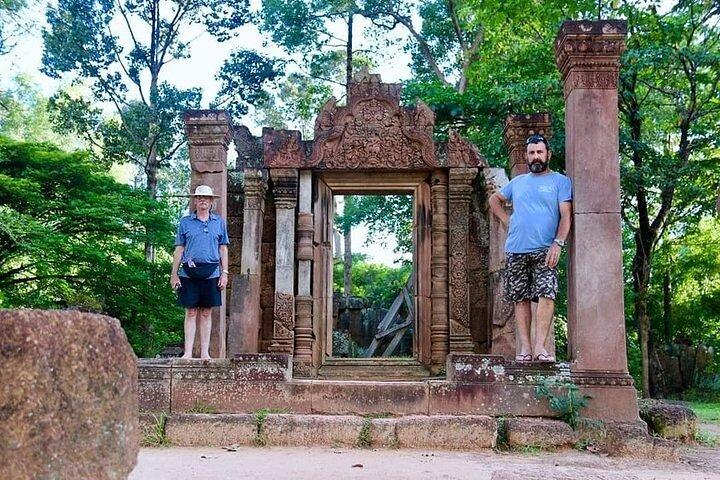 2 Day Angkor Wat With Small and Big Circuit Banteay Srei Tour