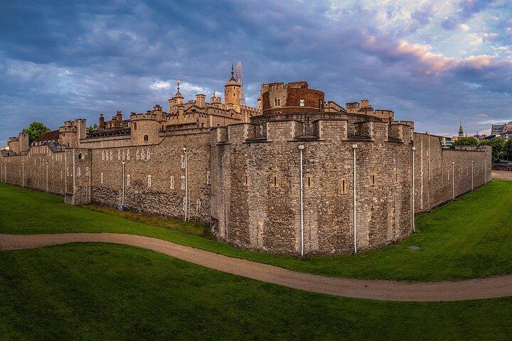 Uncover London from Big Ben to Royal Residences with Mobile App