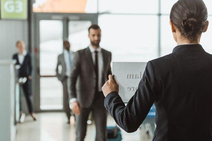 Dubai Private Airport Transfer: Terminal 1-3 Pickup or Drop-Off