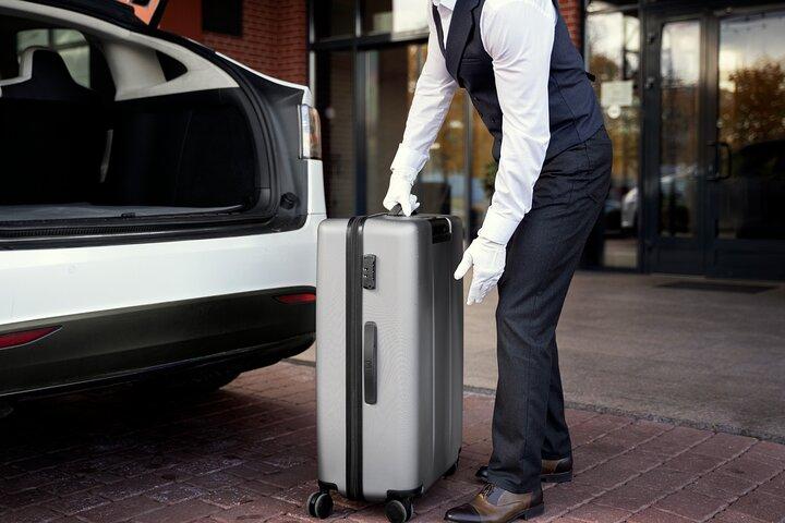 Dubai Private Airport Transfer: Terminal 1-3 Pickup or Drop-Off