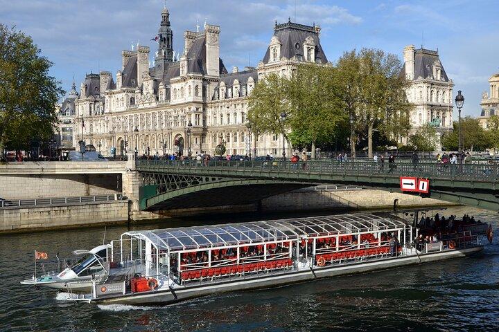 Deluxe Paris Tour including Seine River Cruise