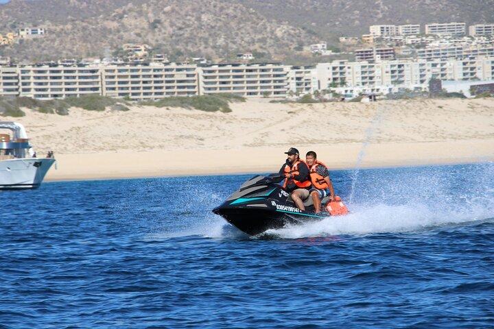 New Jetski Adventure in Cabo San Lucas Bay with Hotel Pickup 1hr