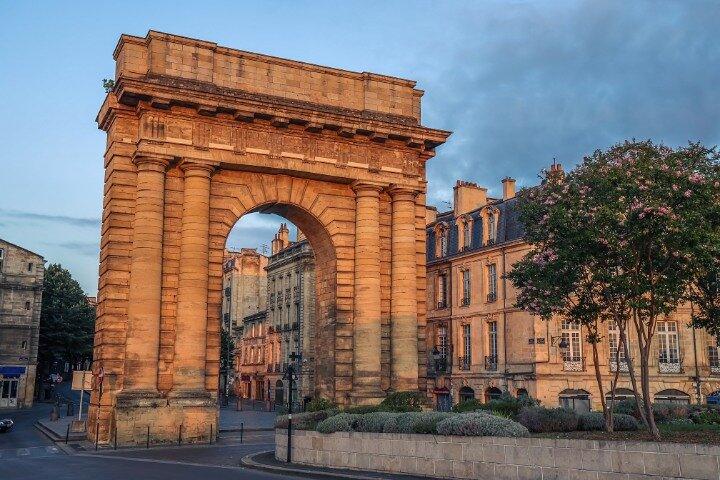 Bordeaux Self Guided Walking Tour with an APP