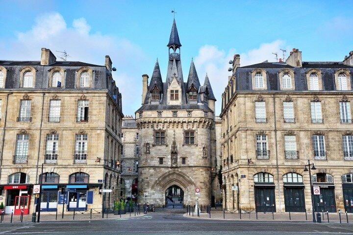 Bordeaux Self Guided Walking Tour with an APP