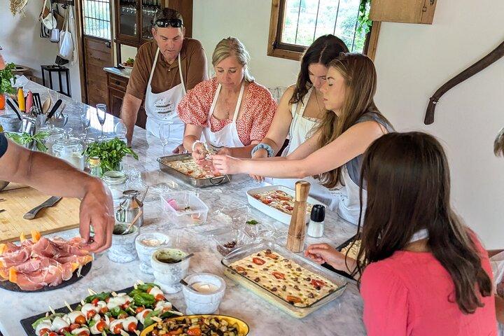 Focaccia and Pesto Cooking Class in the Roman Countryside