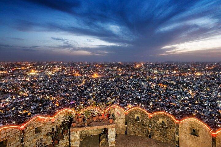 Jaipur by Night Evening Tour with Nahargarh Fort Views