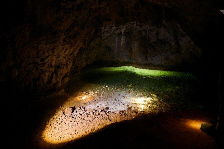 Rome: Colosseum Underground and Celio's Secret Lakes VIP Tour