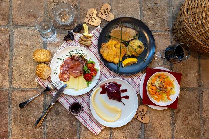 Traditional Slovenian Dinner and Show
