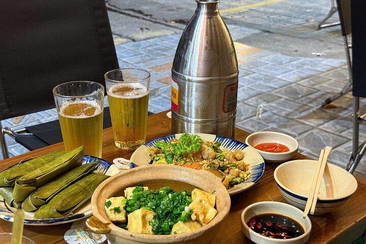 Ho Chi Minh City : Saigon Craft Beer & Local Food Tour By Scooter