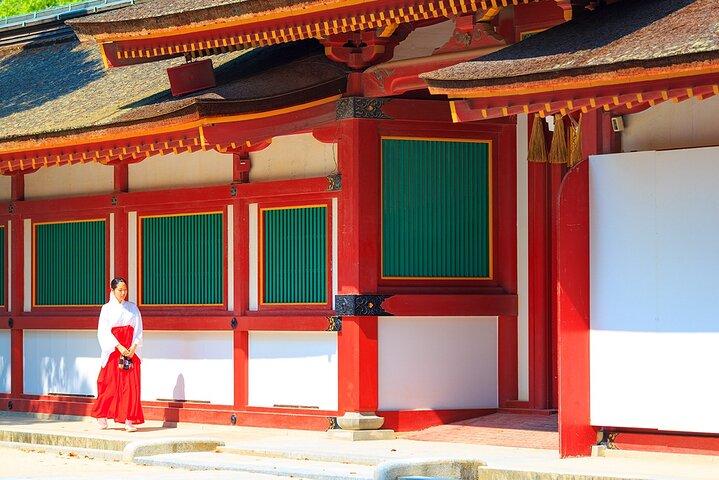 Kyushu Full Day Tour with Dazaifu Shrine,Cable car and Yufuin