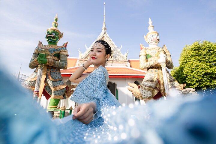 Thai Costume Photography at Wat Arun/Pho Temple: Bangkok