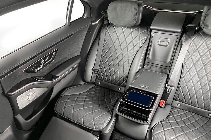 Private sightseeing tour with a Mercedes S-Class