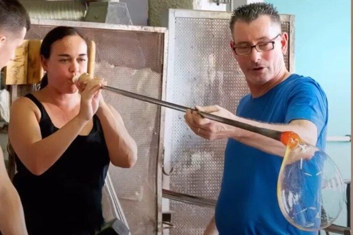 From Venice: Private boat from hotel, Glass blowing demo and Gift