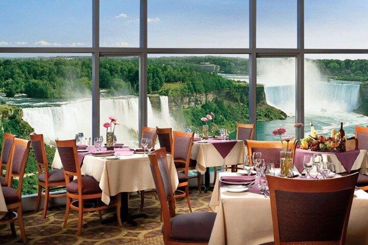 Niagara Falls Day and Evening Tour With Boat Cruise & Dinner (optional)