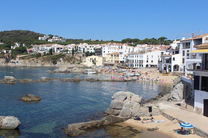 Costa Brava Typical Towns Full Day Tour from Barcelona