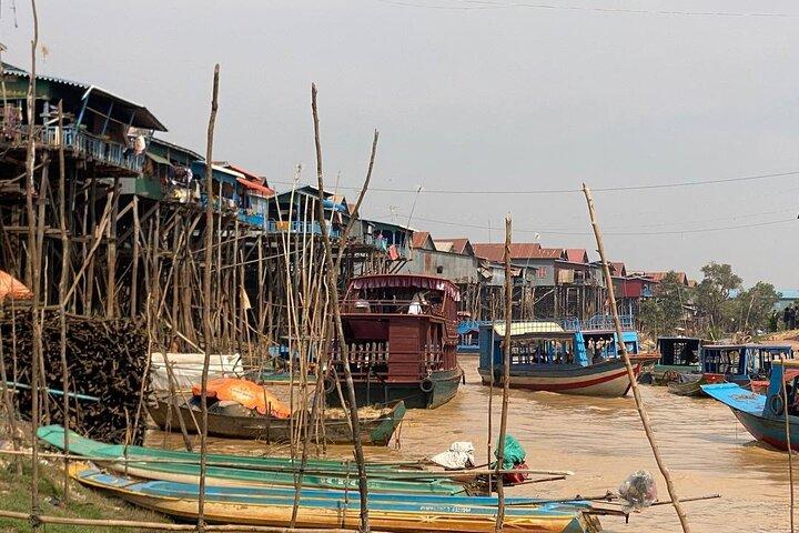 Half Day Kampong Phluk Floating Village and Flooded Forest Tour