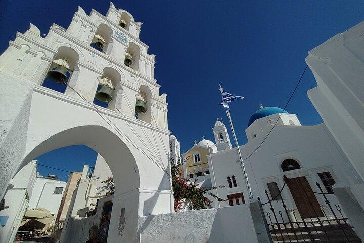 Santorini skip the CableCar by WaterTaxi n TOUR in native English