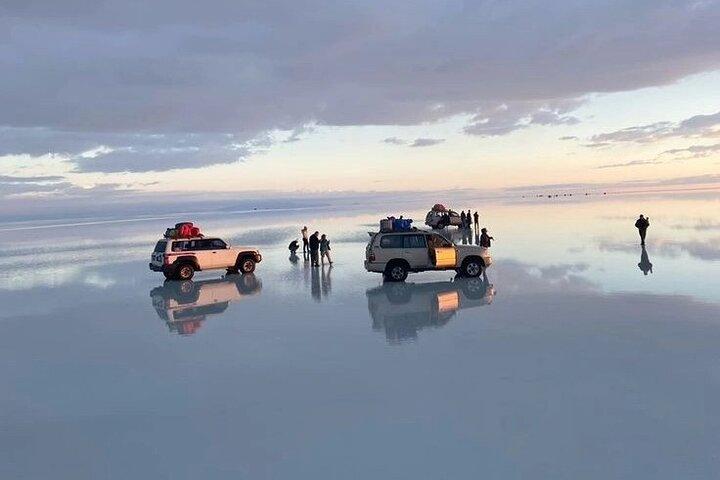 Discover Bolivia’s Salt Flats and Vibrant Lagoons 3D/2N