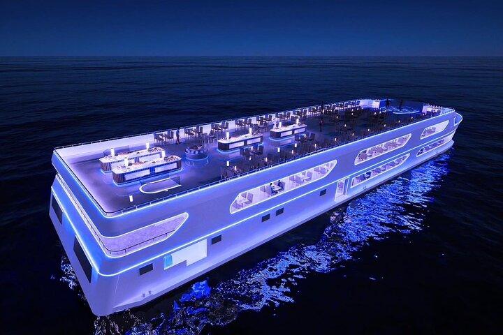 Luxury White Dinner Cruise with Seafood Buffet from Bangkok