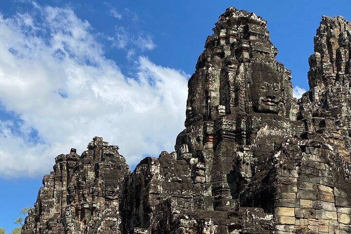 Angkor Wat Sunrise/Set Offbeat Tour by Jeep