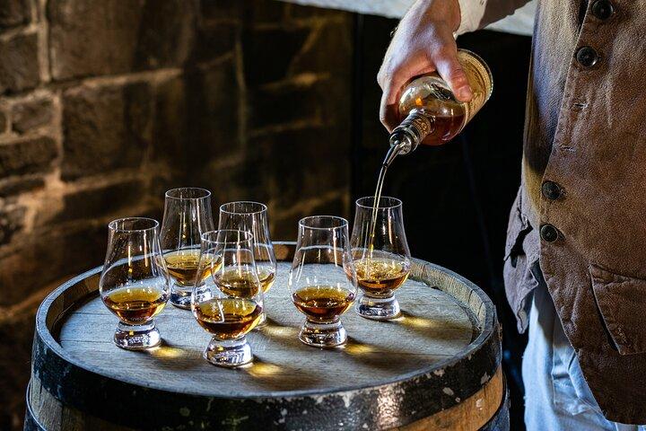 Bootleg and Barrels: Tennessee Whiskey Tasting Golf Cart Tour