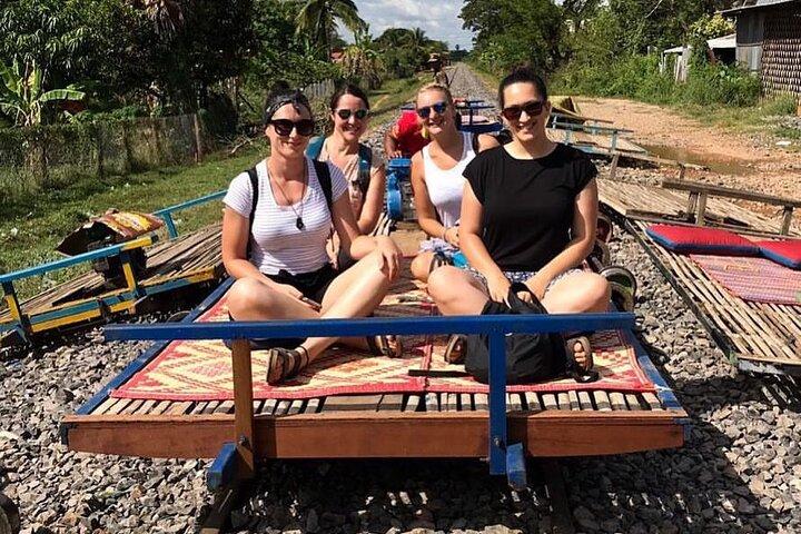 Siem Reap to Phnom Penh: 2-Day with Battambang Highlights