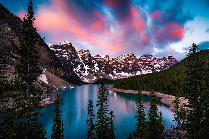 Moraine Lake Sunrise(2.5hrs)&Lake Louise(2hrs) from Canmore/Banff