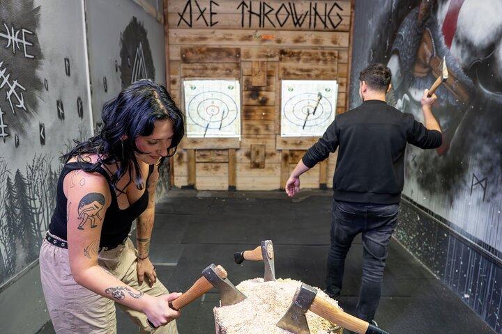 Axe Throwing in Fun Arena