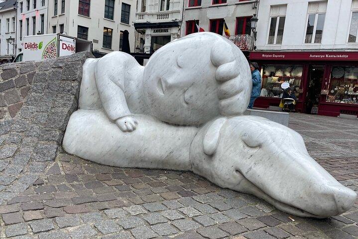 Antwerp Self-Guided City Walking Tour & Scavenger Hunt