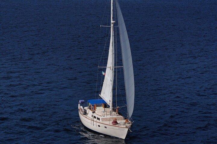 Full-Day Private Sailing Cruise Puerto Vallarta with Snorkeling