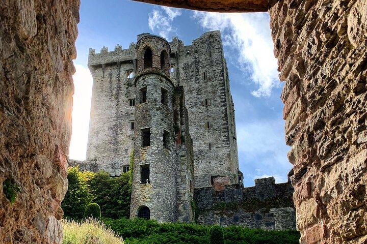 Private Luxury Tour Blarney Castle Jameson & Cobh, 7 Guests Max