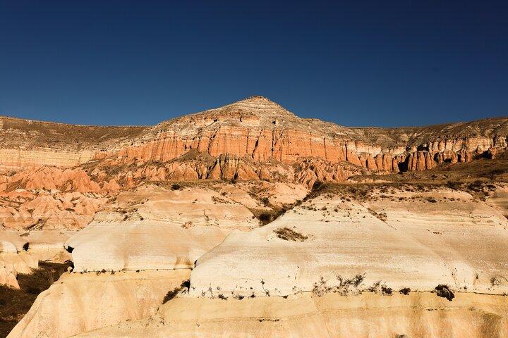 Rose and Red Valley Hiking Tour