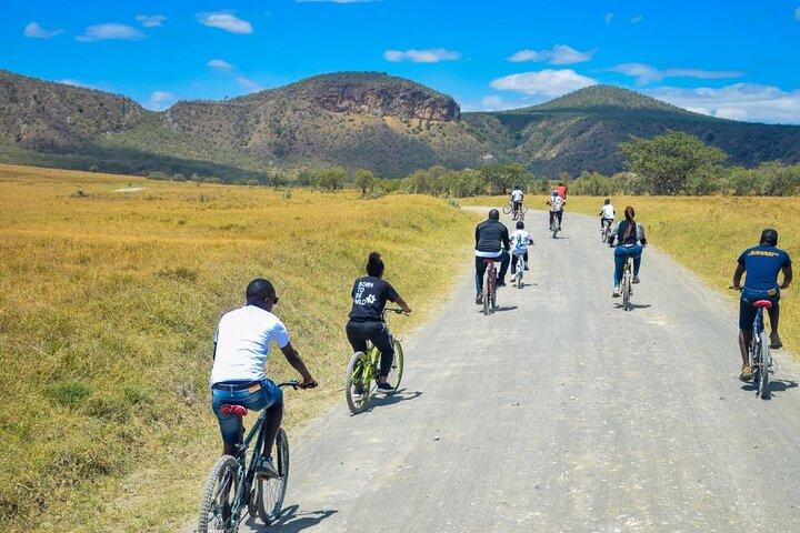 Hell's Gate and Lake Naivasha Guided Day Tour
