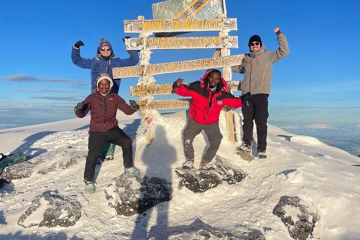 Day trip Materuni watsrfalls and chemka hotsprings tour