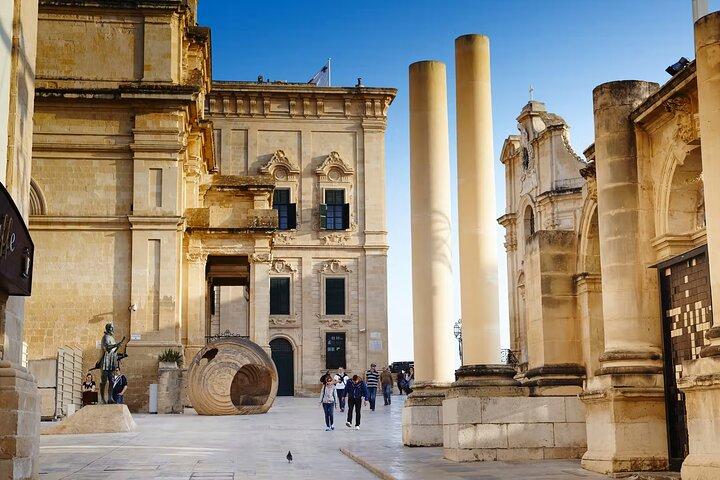 Valletta Street Food and History Tour Including Private Transfers