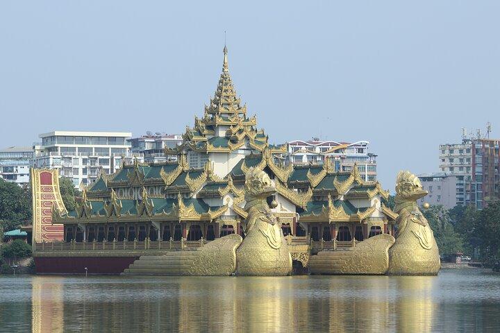 Yangon City Tour: Colonial Charm & Golden Pagodas