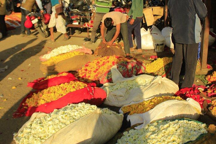 Hawa Mahal and Pink City Private Flower Tour in Jaipur