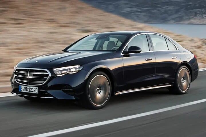 Private Transfers from Paris City to Paris Airport CDG