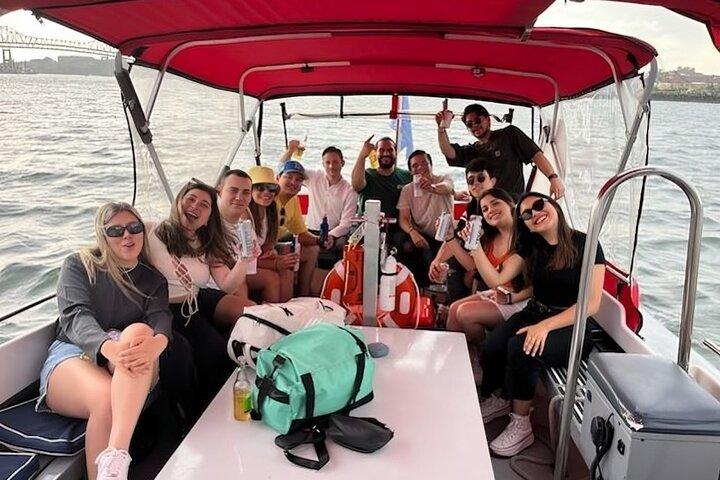 Boston Revolutionary Walking Tour + Private Harbor Cruise