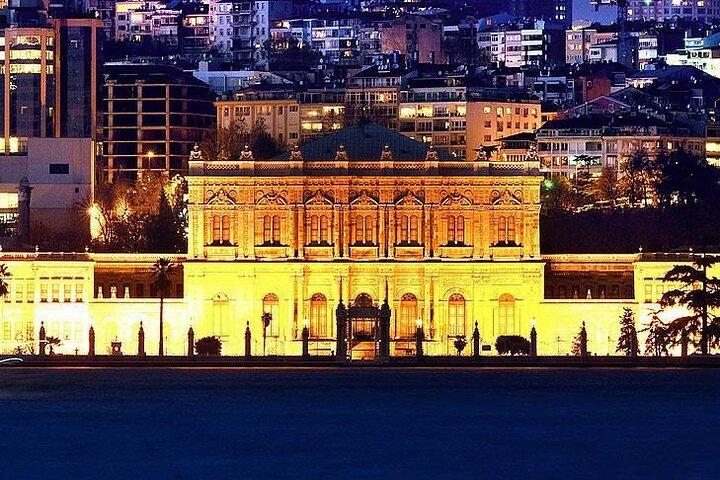 Bosphorus Night Cruise Experience on the Luxury Yacht