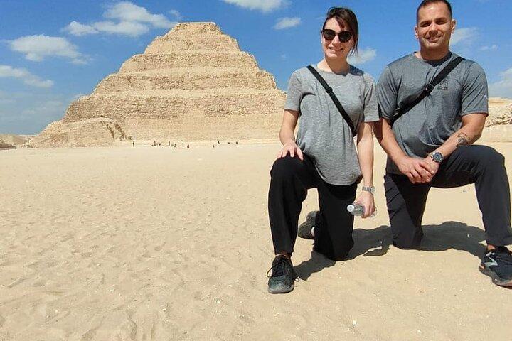 8 hours Cairo Day Tour Giza Pyramids ,Memphis City & Sakkara