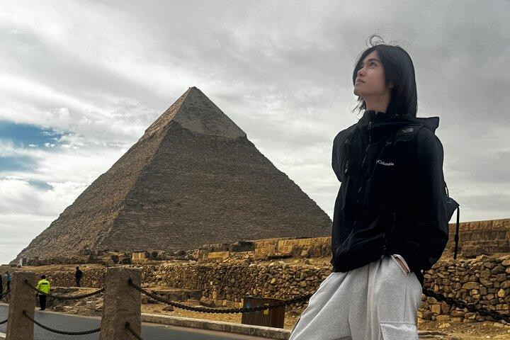 Private Tour Giza Pyramids, Memphis, Saqqara, inside Tombs, Lunch